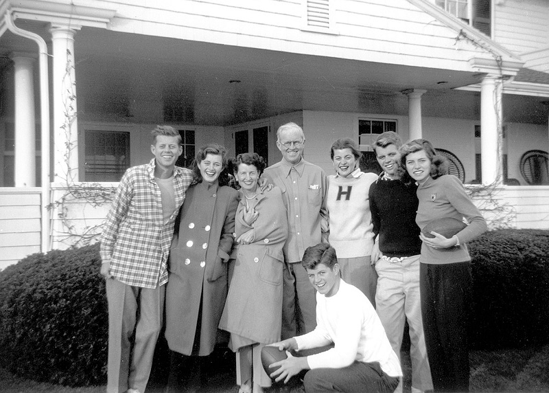 Kennedy family photo 1948