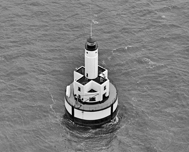 photo of lighthouse taken in 1975