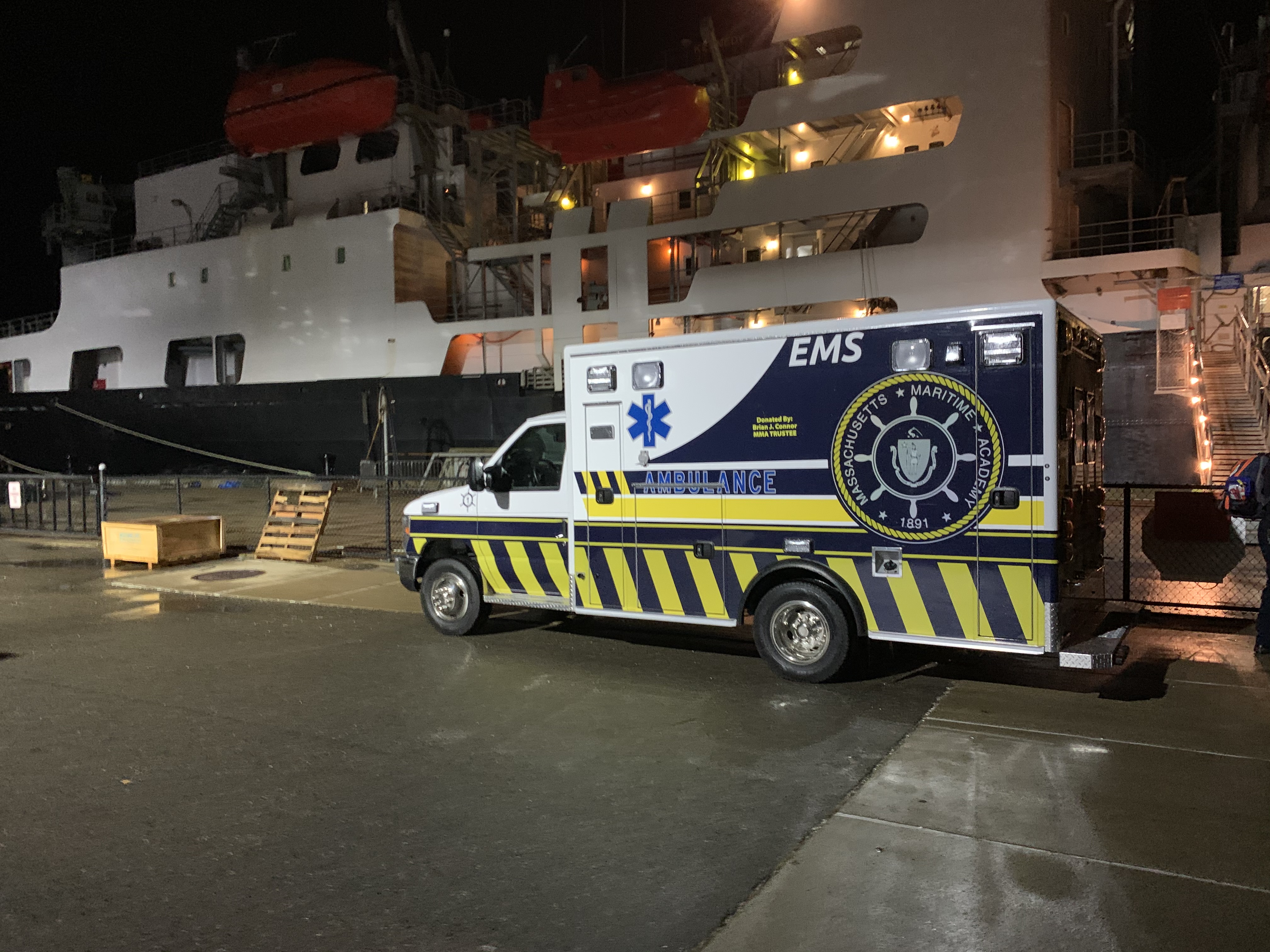 ambulence in front of the ship