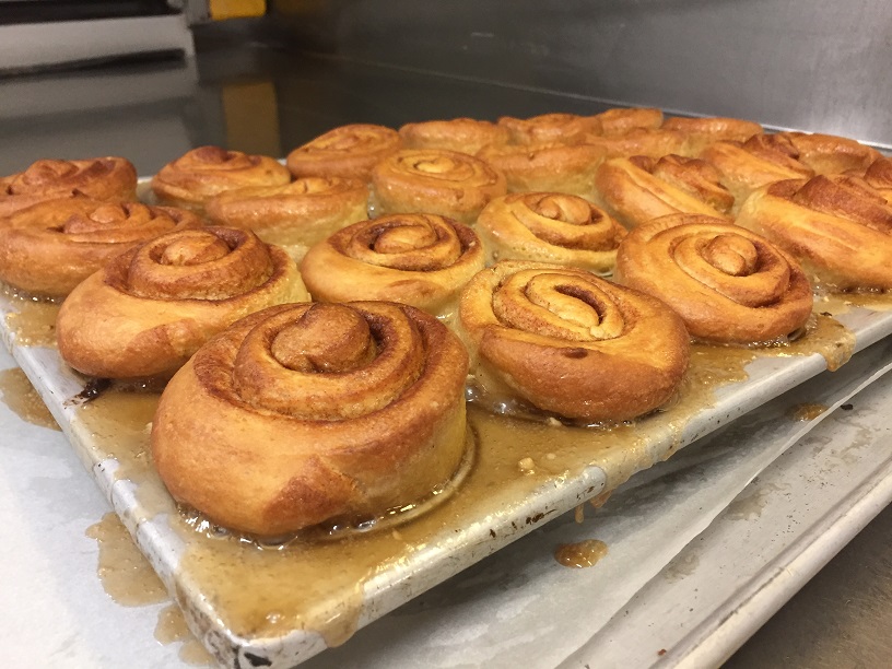 tray of sticky buns