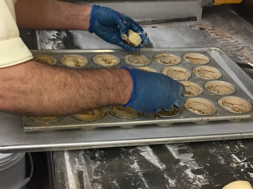 buns in pans