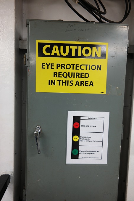 eye protection sign