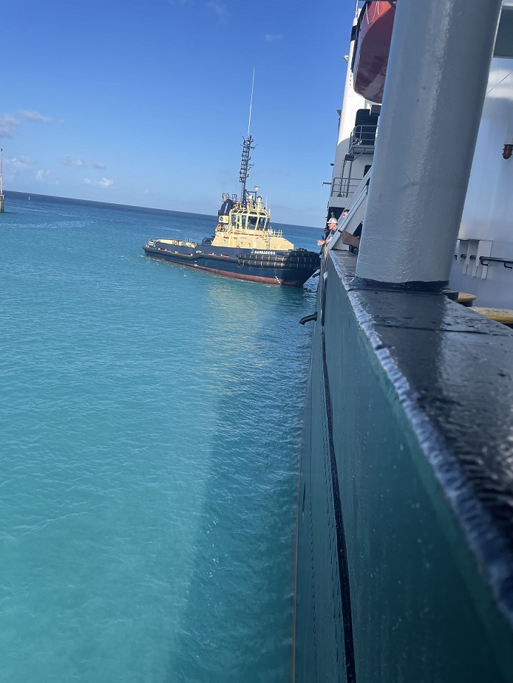 tug by the ship