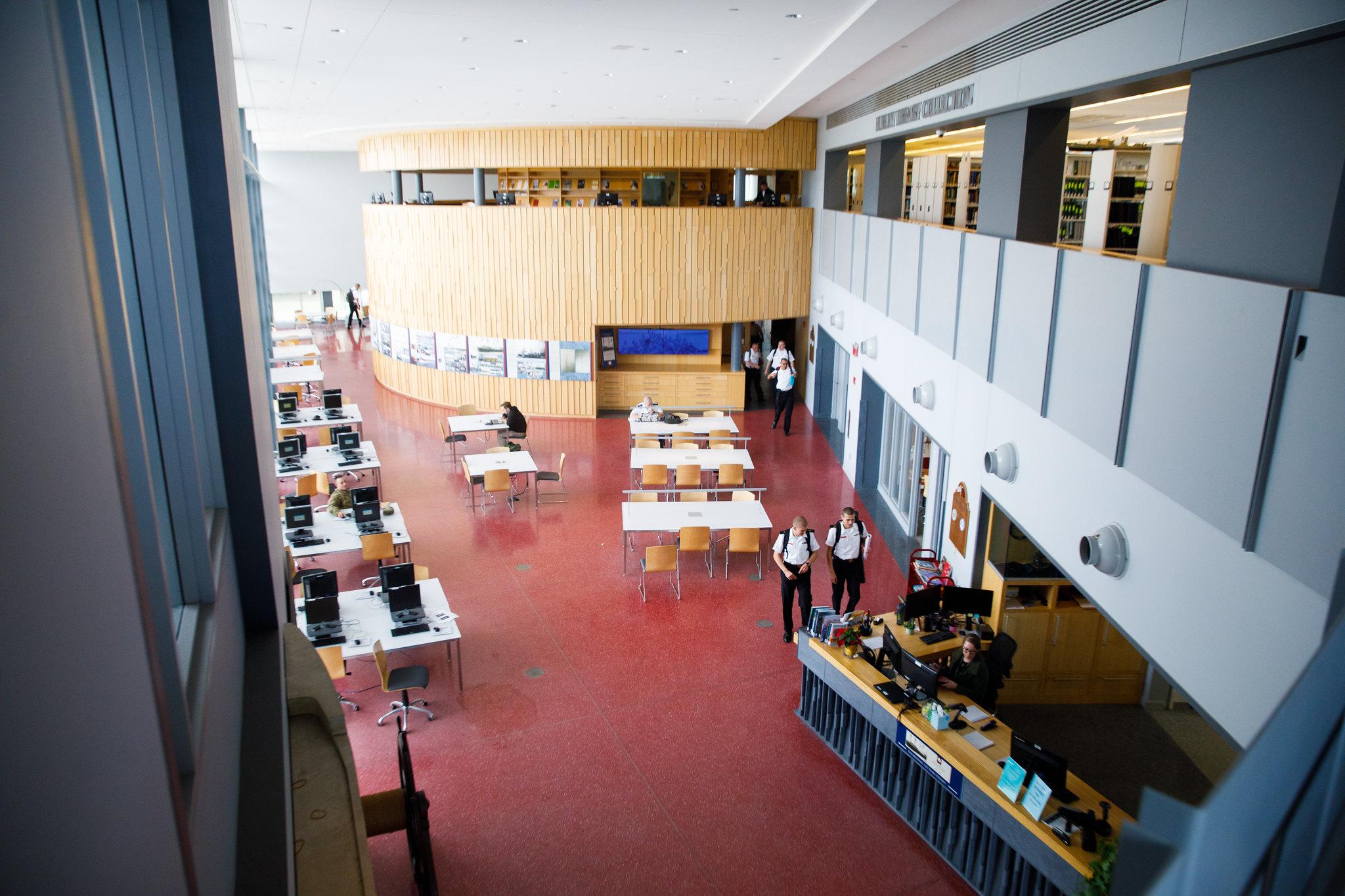 photo of the 1st floor of the library